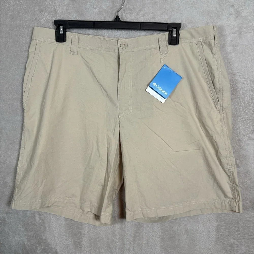 NEW Columbia Washed Out Shorts Mens 40 Tan Cotton‎ Hiking  Casual Flat Front